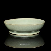 Small ceramic ‘Ruyao’, Song-style vessel