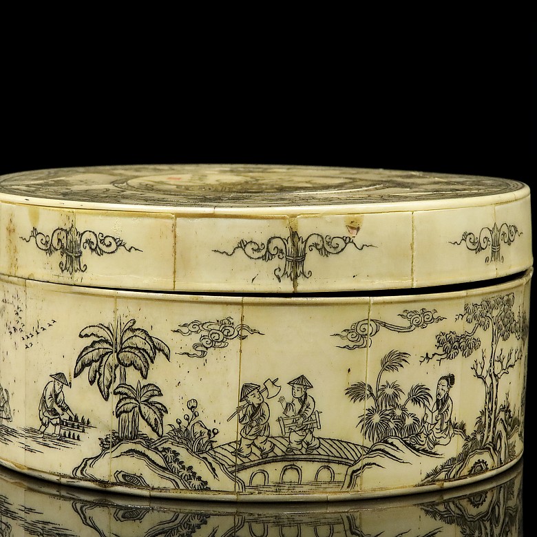 Box decorated with bone plaques, 20th century