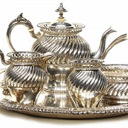 833 sterling silver tea set, gallon decoration.