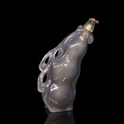 Agate snuff bottle 