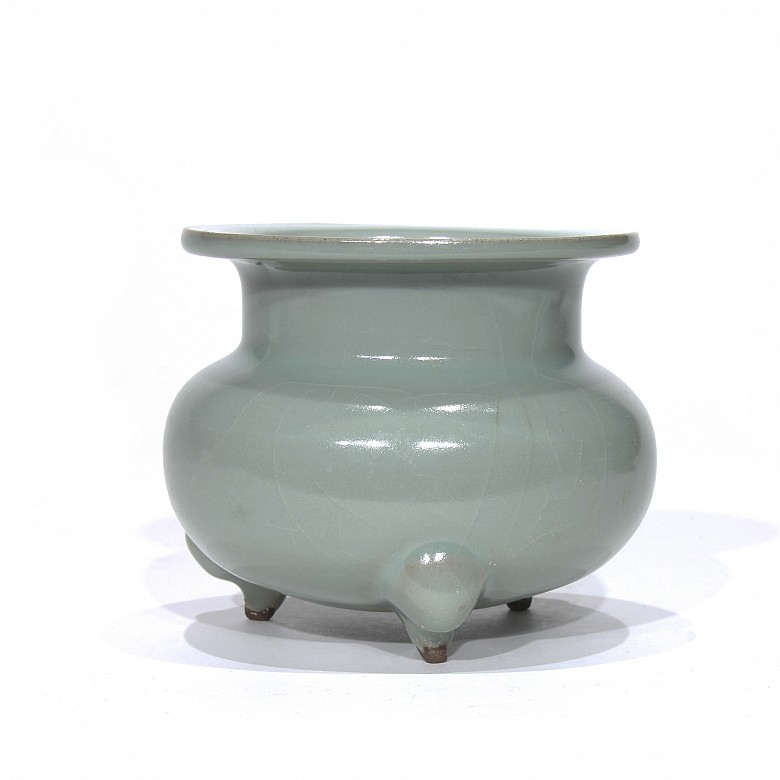 Donggou celadon ceramic censer, Song dynasty (960 - 1279)