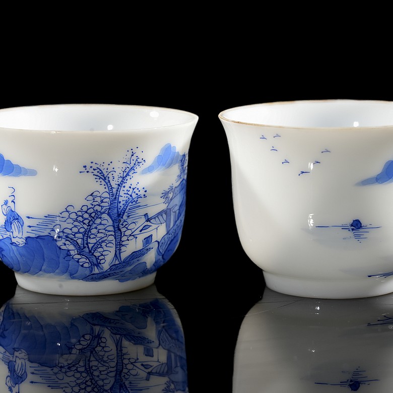 Pair of small porcelain ‘Landscape’ cups, Qing dynasty