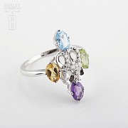 Fantastic ring with semi-precious gems and diamonds