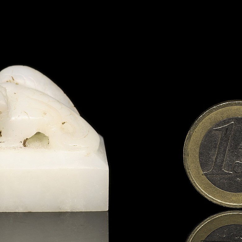 White jade seal ‘Mythical Beast’, Western Han dynasty