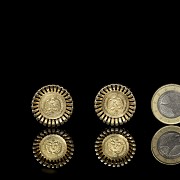 Gemelos en oro amarillo y monedas mexicanas