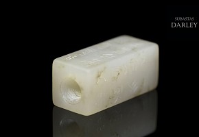 Small white jade pendant, Eastern Han dynasty