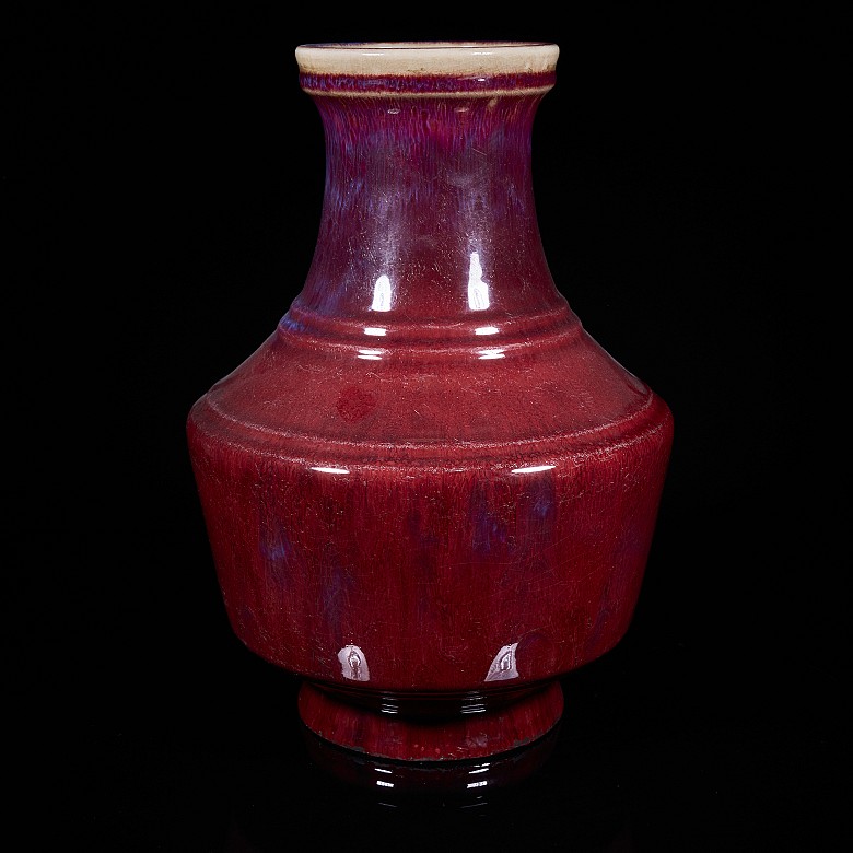 Vase with ‘Flambé’ enamel, with Qianlong stamp