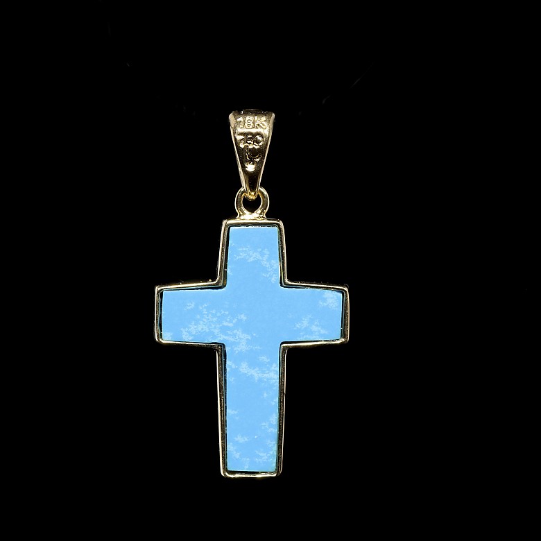 Yellow gold pendant with turquoise in the shape of a cross