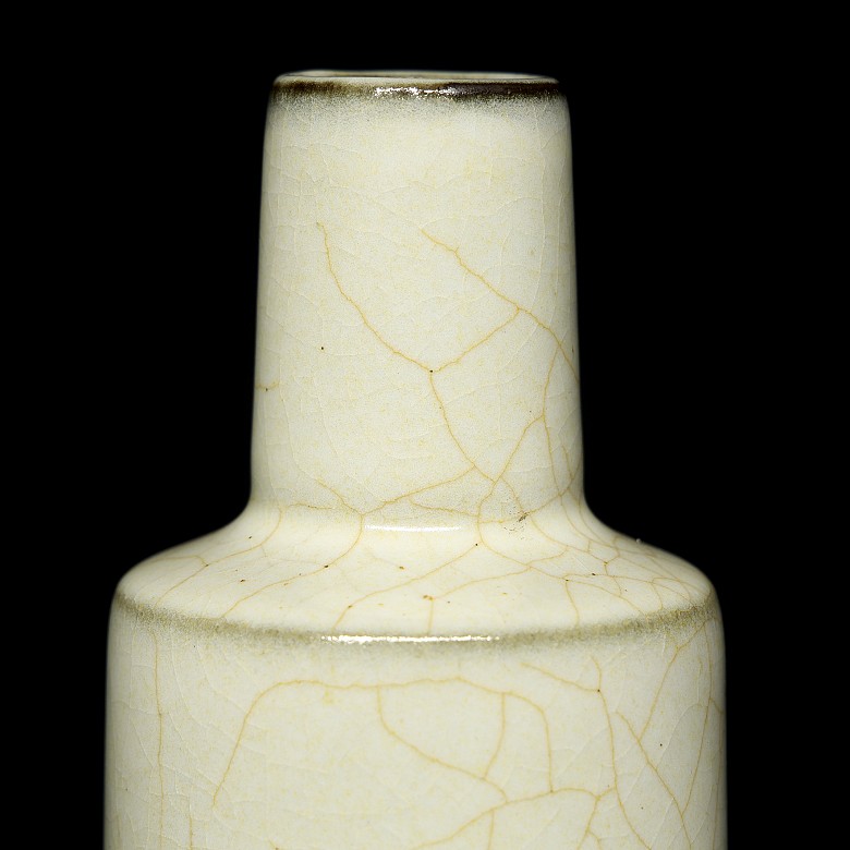 Glazed ceramic vase, Song style