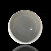 White porcelain ‘Phoenix and dragon’ bowl, Ming dynasty