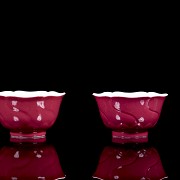 Pair of enamelled porcelain cups ‘Lotuses’, with Yongzheng mark