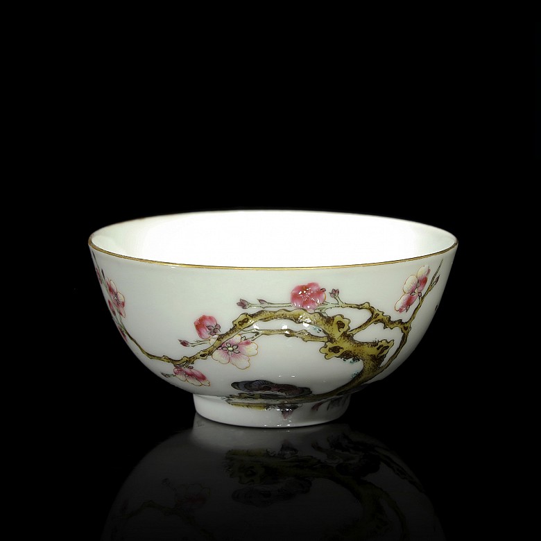 Chinese porcelain bowl, 20th century