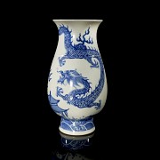 Blue-and-white porcelain vase ‘Landscape with dragon’, Qing dynasty