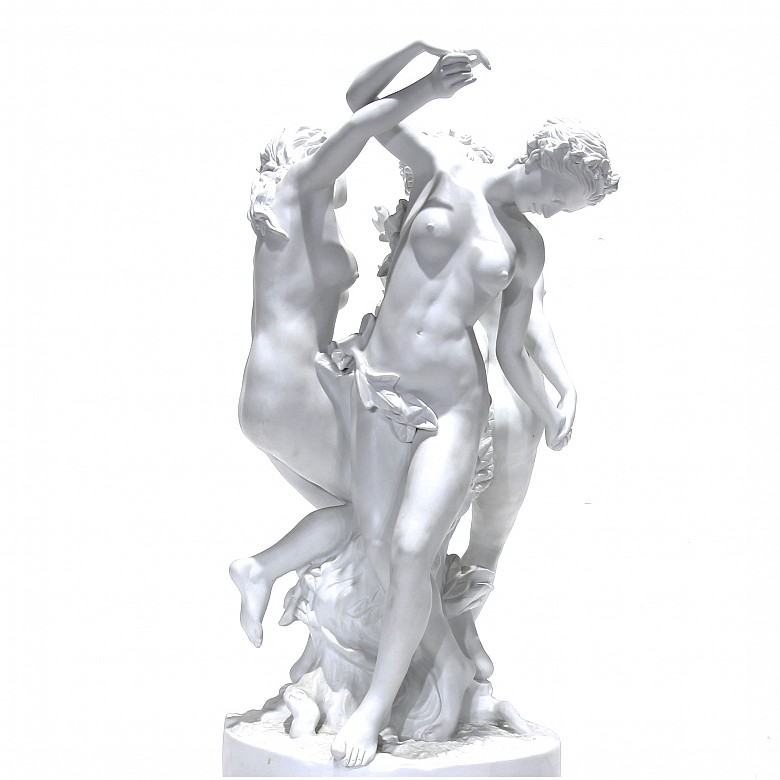 Escultura de porcelana “Las tres gracias”, s.XX