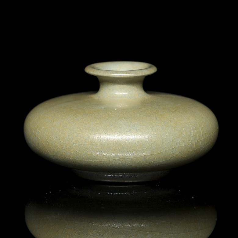 Small glazed ceramic water vase, Song style