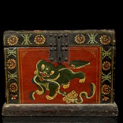 Tibetan polychrome wooden box, 19th-20th century