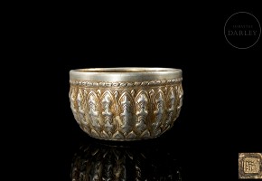 Embossed silver bowl, Qing dynasty