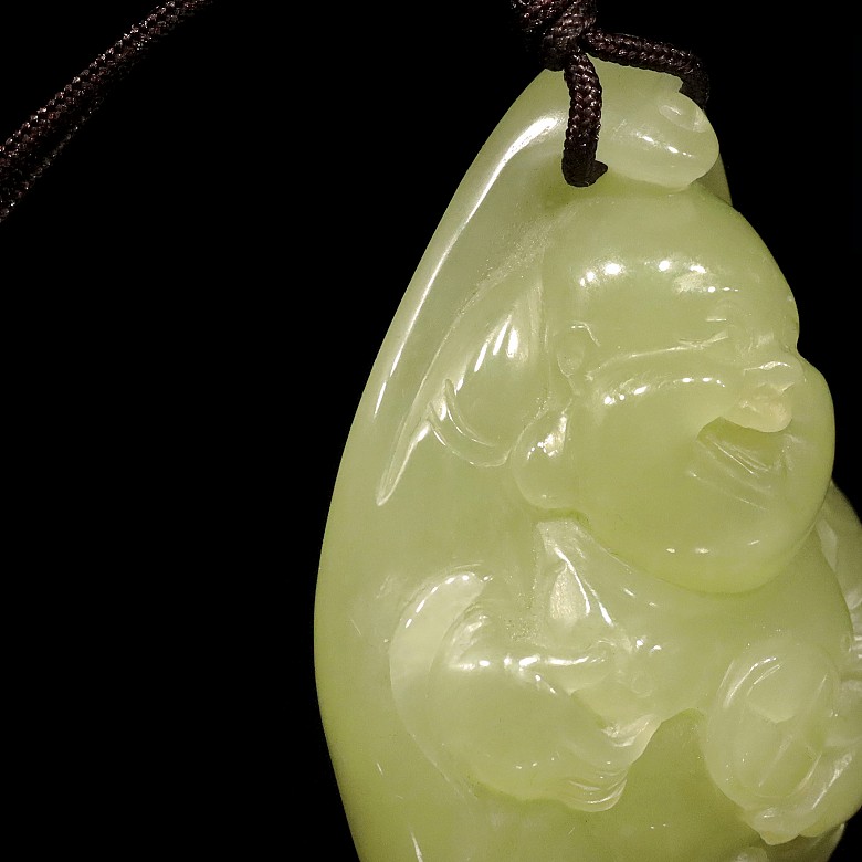 Yellow jade pendant 