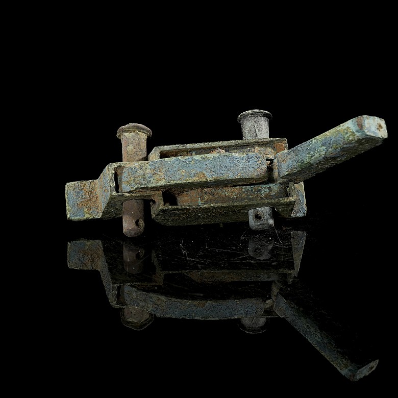 Bronze crossbow mechanism, Han dynasty