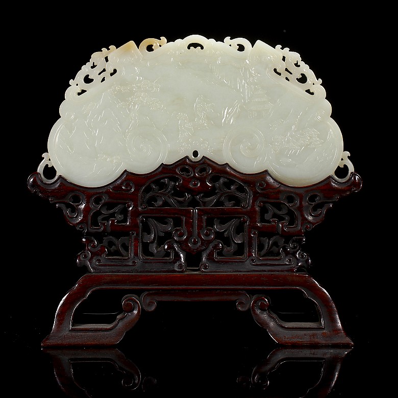 White jade panel with pedestal, Qing dynasty