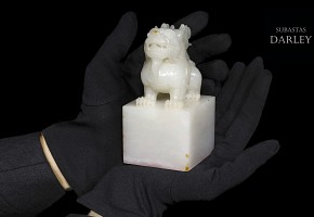 Imperial white jade 'ziqiang buxi' seal, Qing dynasty, Qianlong period (1736 - 1795)