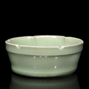 Celadon-glazed Longquan ceramic bowl, Song dynasty or later