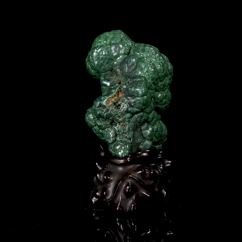 Carved malachite figurine, Qing dynasty