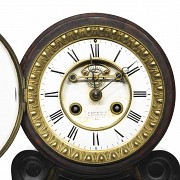 Reloj de sobremesa con guarnición, Francia, S.XIX