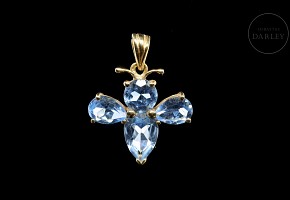 Topaz pendant in yellow gold