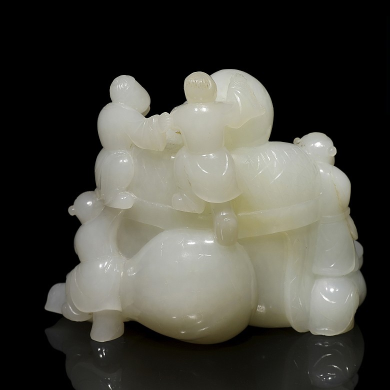 White jade Buddha, Qing dynasty, 19th century