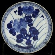 Pair of blue and white dishes, Japan, 19th century