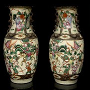 Pair of vases with warriors, Nanking, Qing Dynasty