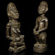 Dos figuras africanas de madera tallada, estilo Yoruba, s.XX