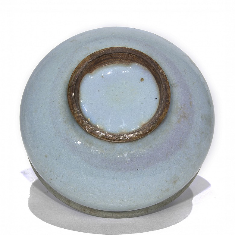 Jun glazed pottery vessel, Northern Song dynasty (960 - 1127)