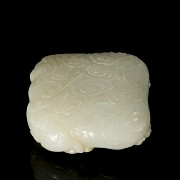 Carved jade brush container ‘Bats and Clouds’, Qing dynasty