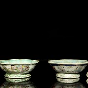 Two enamelled bowls ‘Flores’ 19th century - 6