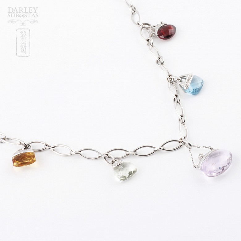 Mixed gems and diamonds necklace in 18k white gold.