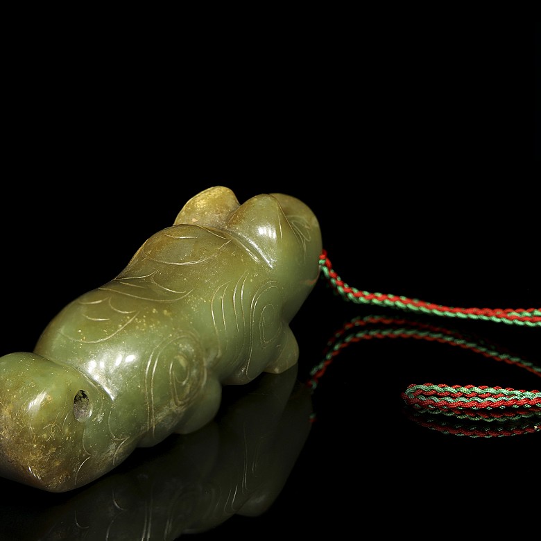 Carved jade figure ‘Tiger’, Western Zhou dynasty