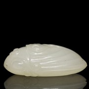 Carved white jade cicada, Zhou dynasty