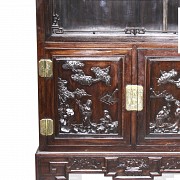 A Hongmu wooden sideboard-display cabinet, 20th century