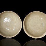 Pair of ‘Dingyao’ porcelain bowls, Song dynasty