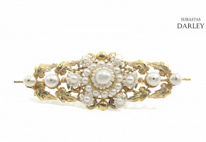 18k yellow gold and pearls brooch