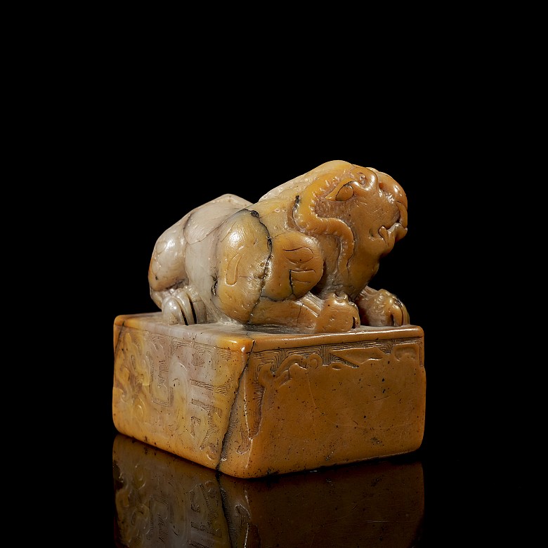 Shoushang ‘Mythical Beast’ stone seal, Qing dynasty