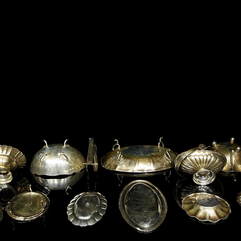 Doce objetos de plata, s.XX