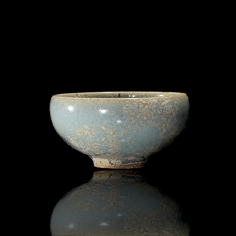 Junyao Small Ceramic Cup, Yuan dynasty