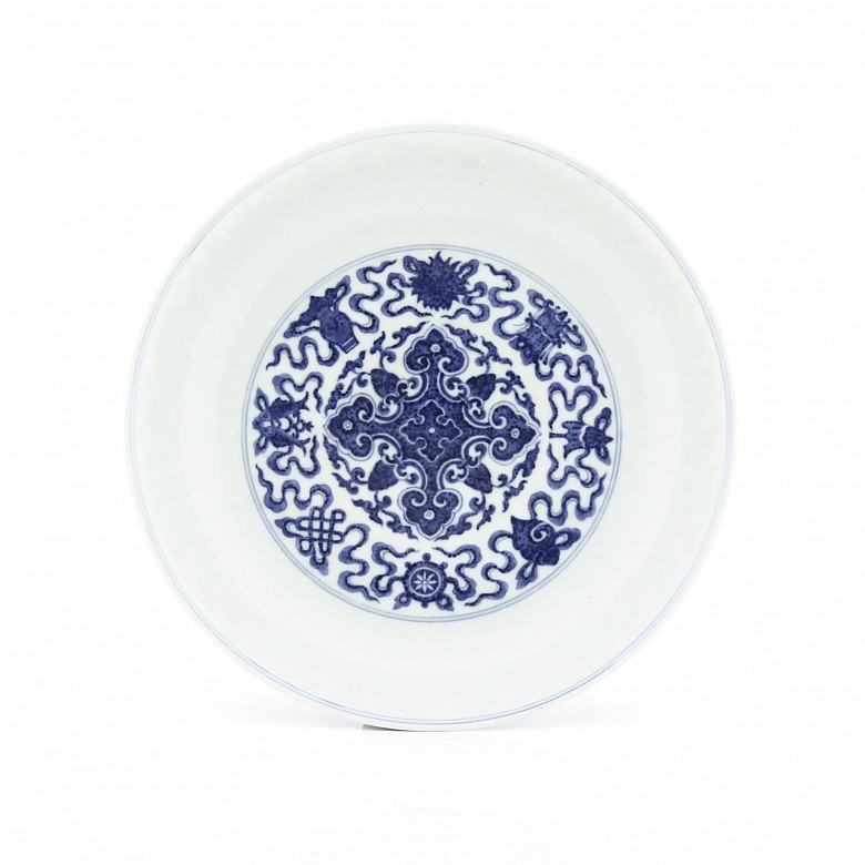 A Floral dish, blue and white, Yongzheng seal mark.