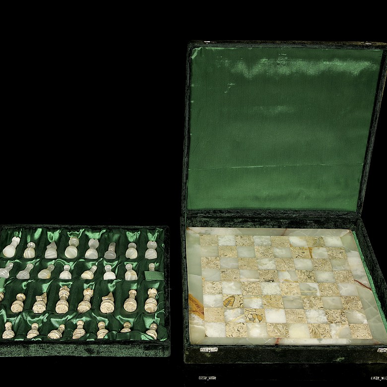 Marble and white onyx chess set, 20th century