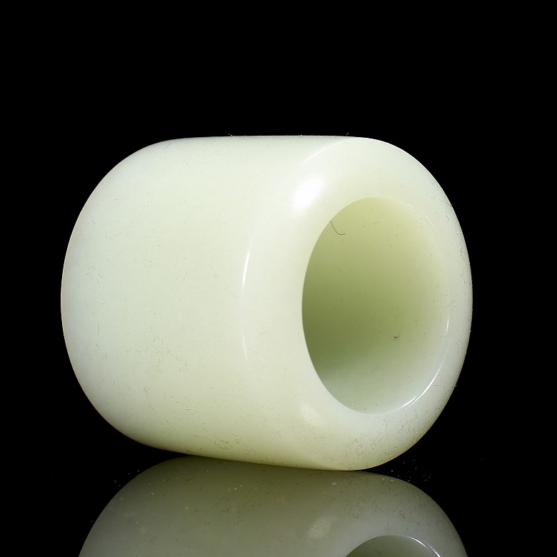 Hetian white jade archer ring, Qing dynasty