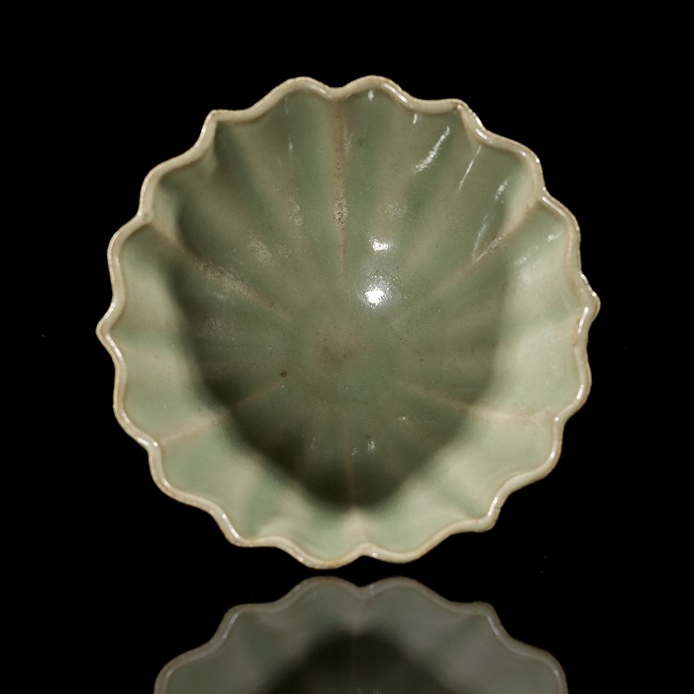 Celadon-glazed lobed bowl, Lonquan Kiln, Song dynasty