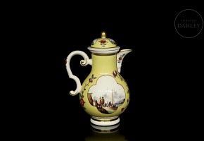 Meissen style yellow porcelain teapot, 20th century